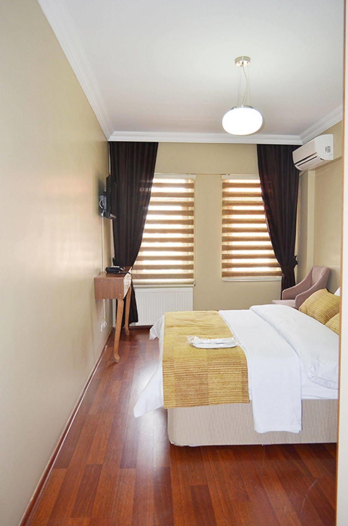 Ramparts Hotel Стамбул Экстерьер фото